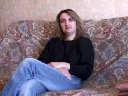 Die notgeile reife Frau von nebenan verführt einen dauergeilen Wichser