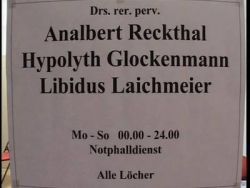 Mature wird beim Triosex in die anale Grotte gepoppt