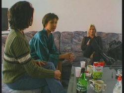 Heiße Frauen saugen und vögeln sich die Mösen