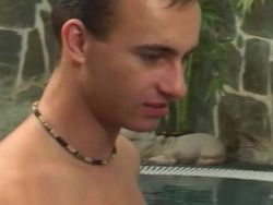 Hartes Bumsen in die haarlose Muschi der Blondine